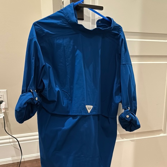 Columbia Men's Blue Shirt - Picture 3 of 3